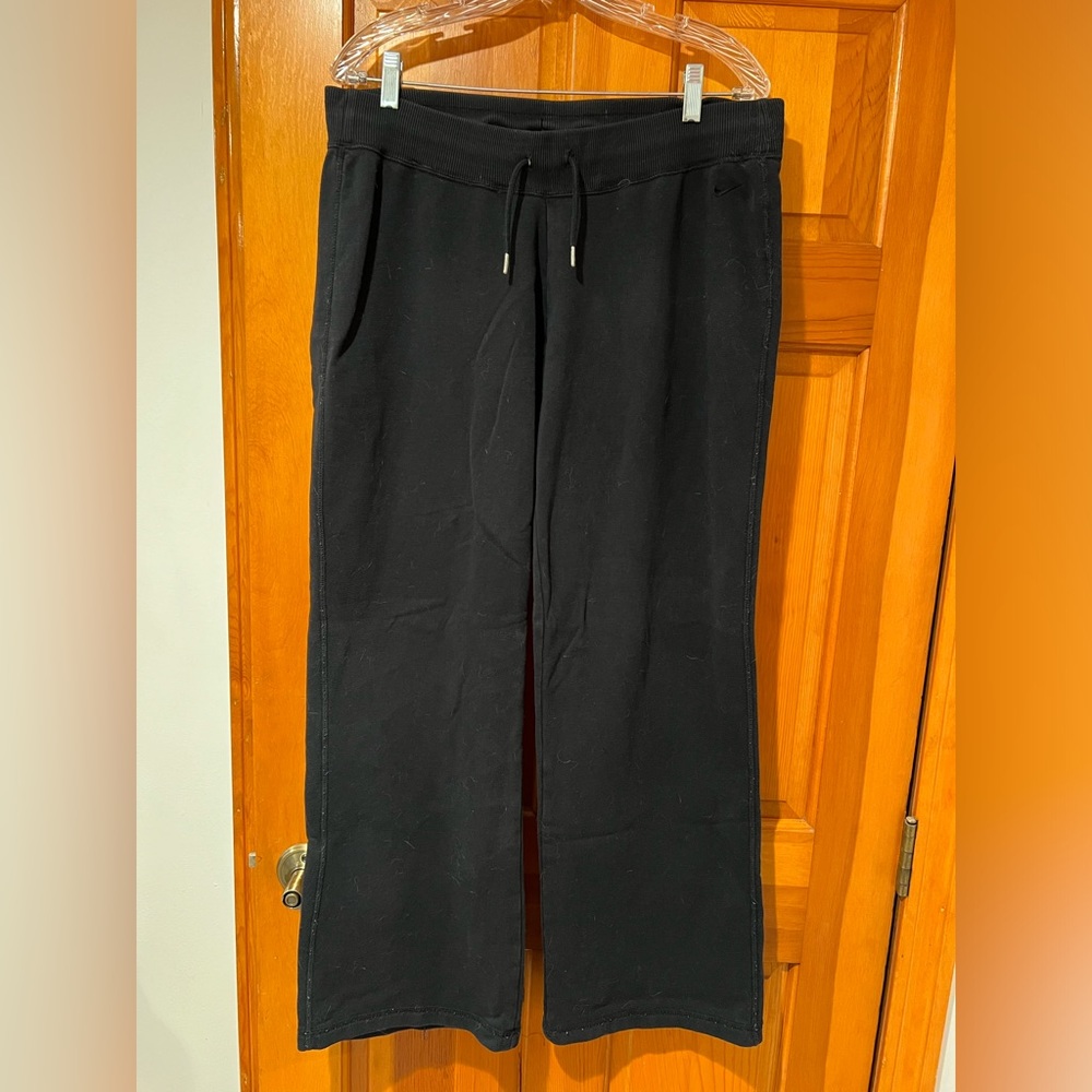 NIKE- Black Sweatpants- Size Large